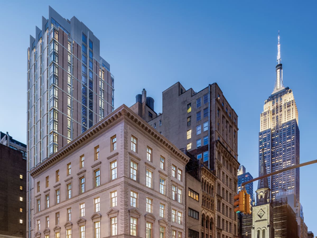 250 Fifth Avenue Hotel Ext Dusk Copyright Andrew Rugge Kohteliaisuus Perkins Eastman Iii 2