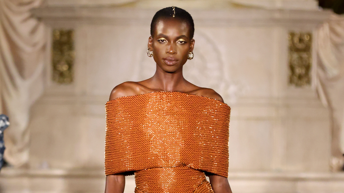 Christian Siriano mallistollaan suoraan Duunista.