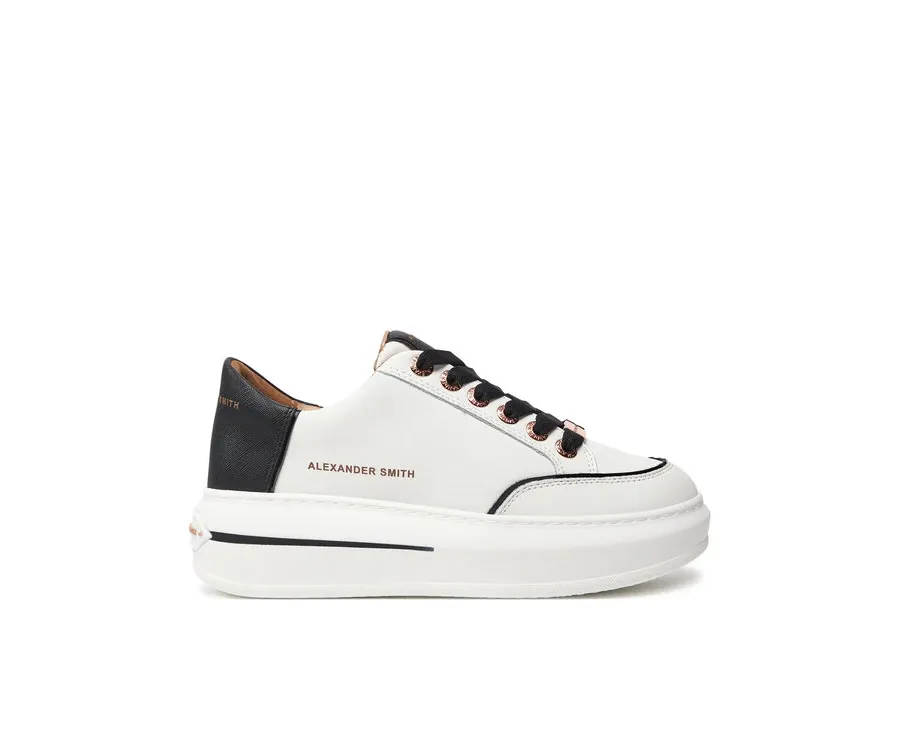 Tuotemerkin historia Alexander Smith 223456