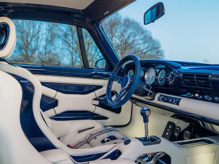 Poikkeuksellinen Porsche8