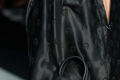 Arvostettu käsilaukku tuotemerkiltä Aigner