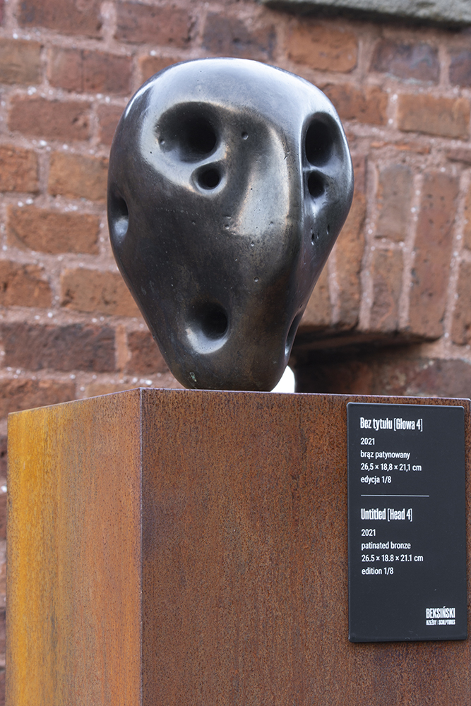 Beksinski.Twilight veistoksia36pieni