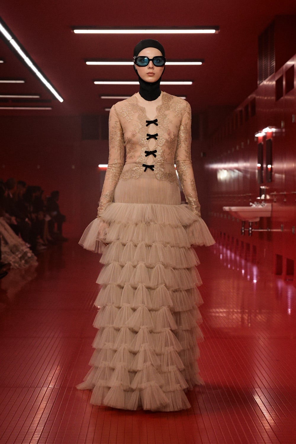 Viimeisin Valentino Show leikkii läheisyydellä