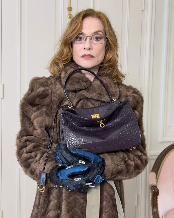 Balenciagan kampanja Claudia Schifferin kanssa11