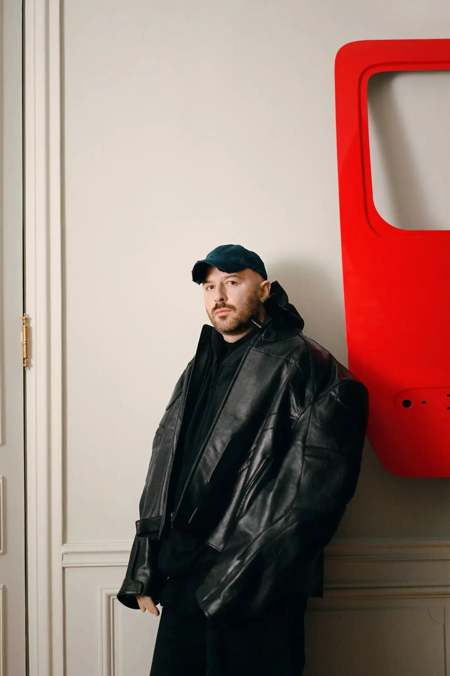 Demna Gvasalia Guccilla Mitä Uusi Aikakausi Tarkoittaa Italialaiselle Muotitalolle
