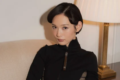 Moeka Hoshi ja puuttuva kuva Onko hän koskaan käyttänyt Louis Vuittonia