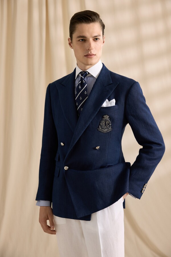 Muodikkaat miesten puvut Top 10 merkkiä55