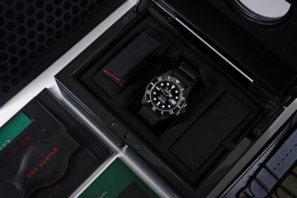 Rolex Pro Hunter Submariner 126610ln Musta Legenda Uudessa Versiossa