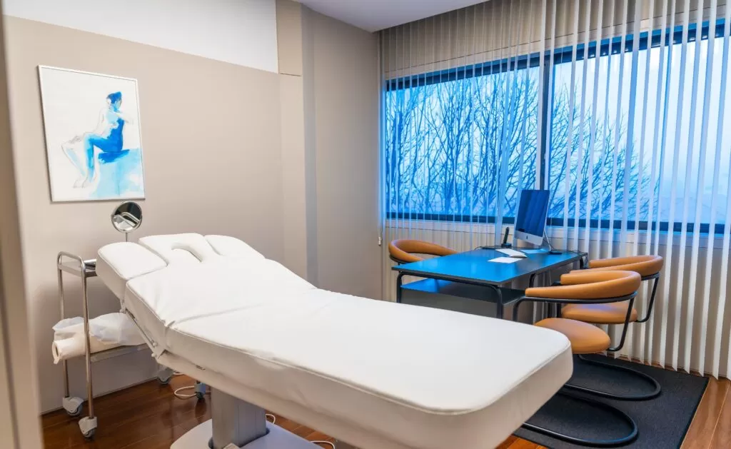 Toimenpide trikologilla