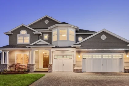 Hyperautomaatiota Premium-residensseissä Yksi paneeli koko talolle