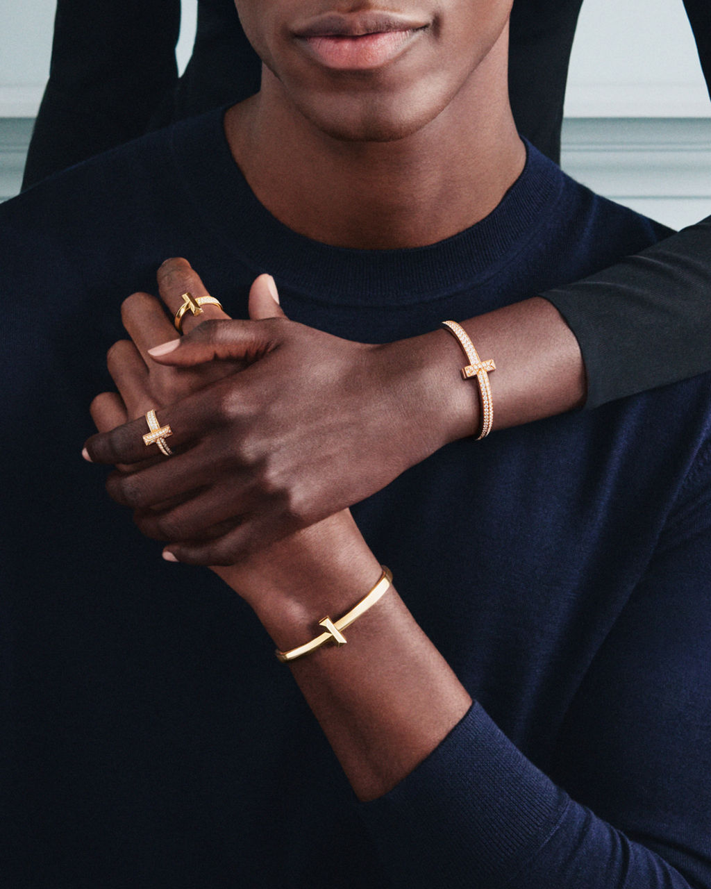 Rakkaus Kirjoitettuna Voimaan. Tiffany & Co. Julkistaa Yst&auml;v&auml;np&auml;iv&auml;kampanjan Vuodelle 2026