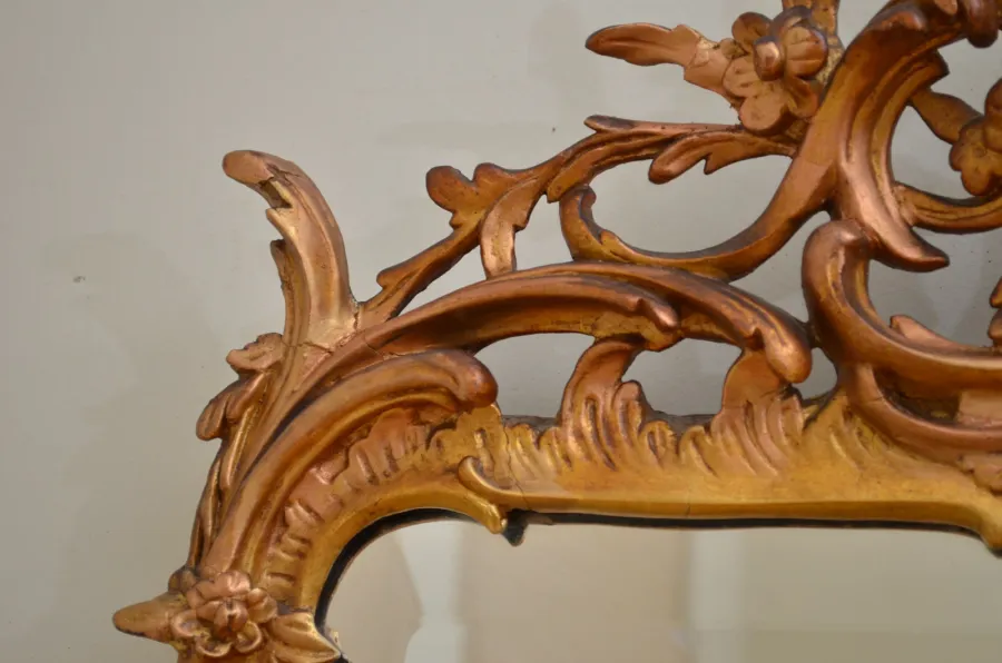 Mihin Sisustuksiin Sopivat Antiikkipeilit