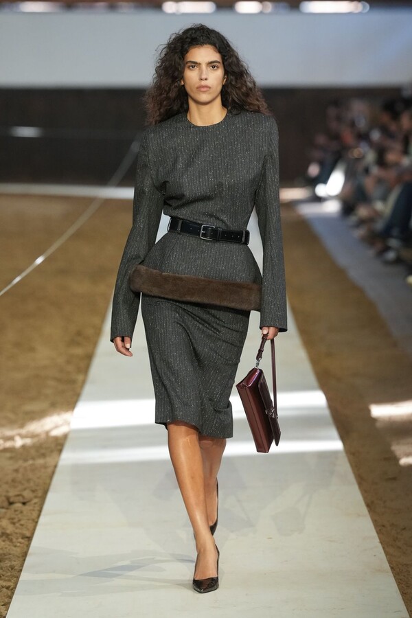 Top 5 trendi&auml; suoraan catwalkeilta 2026 Stella1