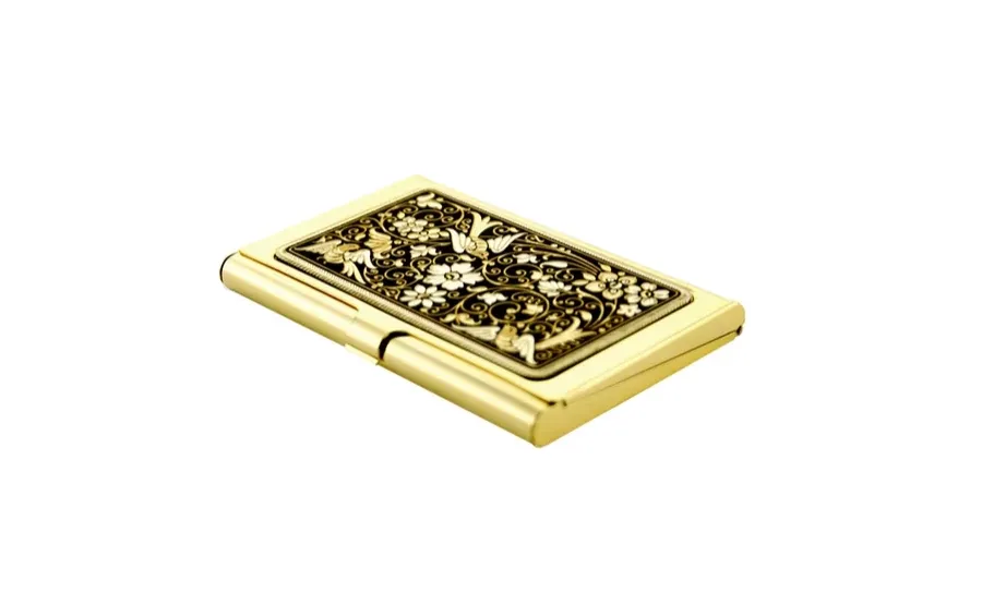 Mihin Kiinnittää Huomiota Valitessa Käyntikorttikoteloa