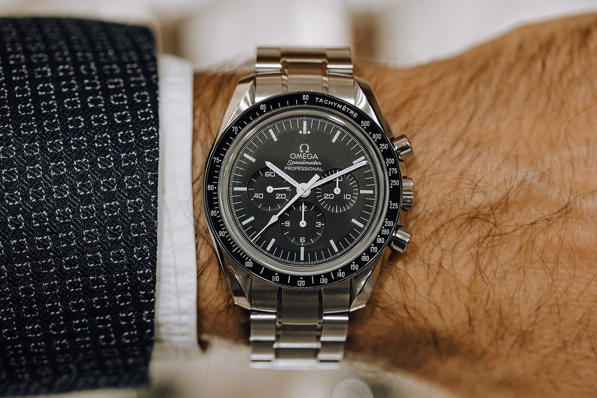 Omega Speedmaster Moonwatch Kello